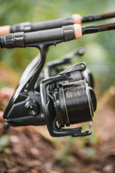 Giants fishing Naviják Deluxe Reel FD 9000 + cívka 8000 ZDARMA!