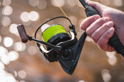 Giants fishing Naviják Deluxe Reel FD 6000 + cívka 6000 ZDARMA!