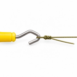 Giants fishing Dotahovač uzlů a stahovač šňůrek Multi Tool 3in1 Knot Puller and Line Stripper