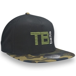 TB Baits Kšiltovka Black Camo Snapback