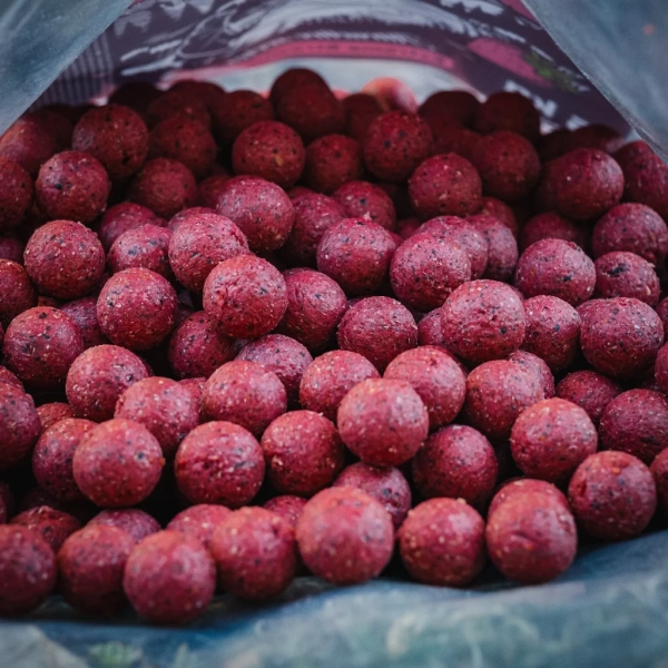 Boilies LT Baits Extreme Strawberry 10 kg