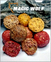 Magic Wolf zakrmovací boilies 5kg/20mm Jahoda